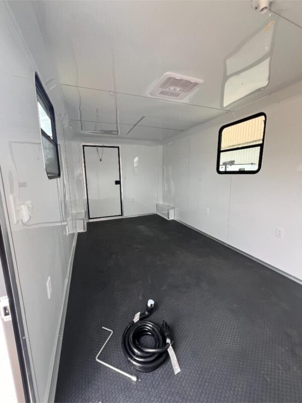 hybrid enclosed trailer 8.5x30ta