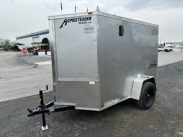homesteader 5 x 8 enclosed v nose cargo trailer ramp door