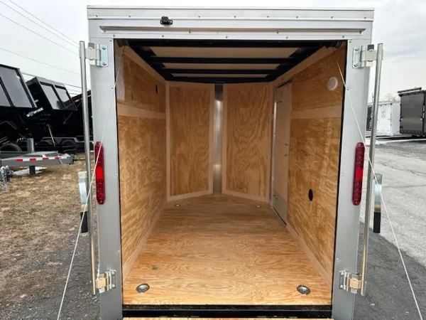 homesteader 5 x 8 enclosed v nose cargo trailer ramp door