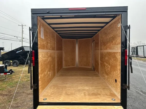 homesteader 7 x 16 v nose enclosed cargo trailer – black trim