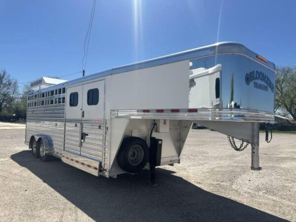 2020 bloomer 4 horse stock combo horse trailer
