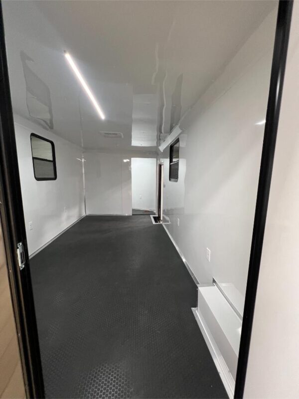 hybrid enclosed trailer 8.5x30ta