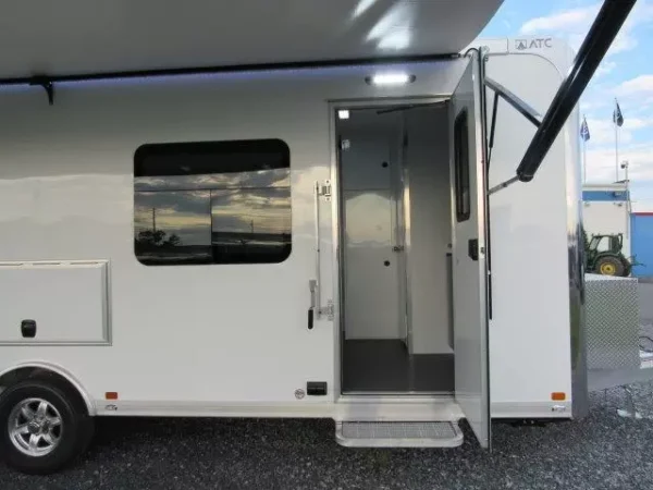 atc 8.5 x 24 aluminum office trailer mobile command center