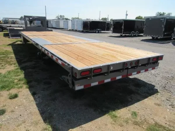 bwise 8 x 30 gooseneck equipment trailer – hydraulic tail