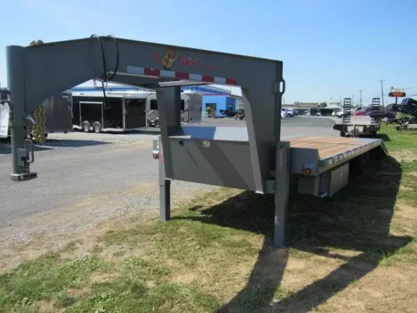 bwise 8 x 30 gooseneck equipment trailer – hydraulic tail