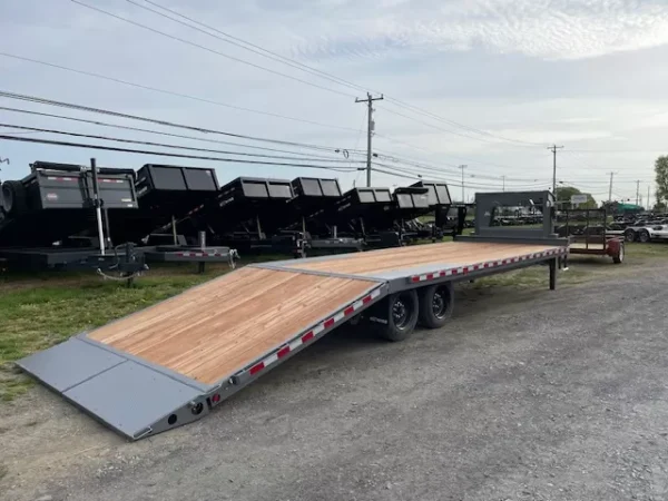 bwise 8 x 28 gooseneck deckover equipment trailer – hydraulic beavertail