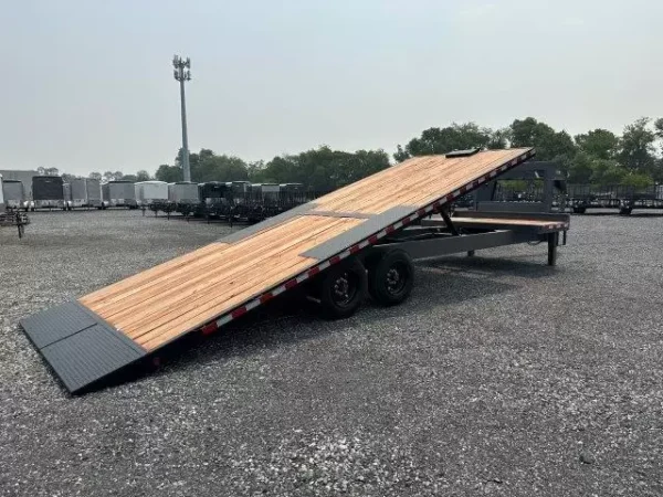 bwise 8 x 28 gooseneck deckover equipment trailer – hydraulic beavertail