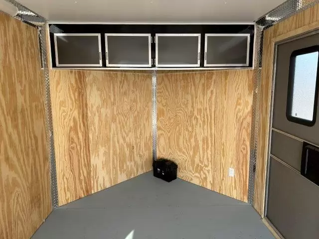 car mate 8.5 x 16 enclosed v nose cargo trailer a/c unit car mate 8.5 x 16 enclosed v nose cargo trailer a/c unit