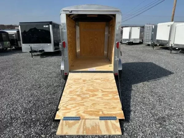 carry on 5 x 8 enclosed cargo trailer ramp door and side door