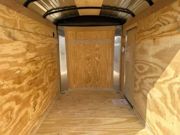 carry on 5 x 8 enclosed cargo trailer ramp door and side door