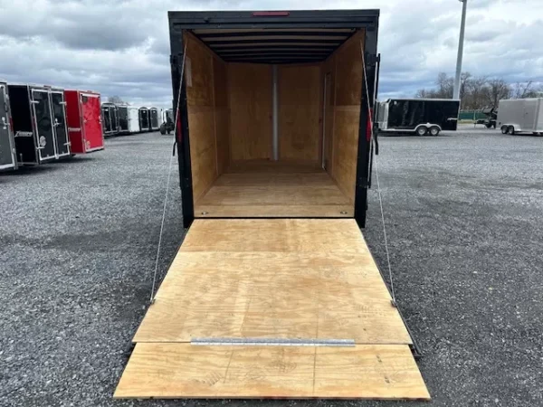 homesteader 7 x 14 enclosed cargo trailer – black trim ohv