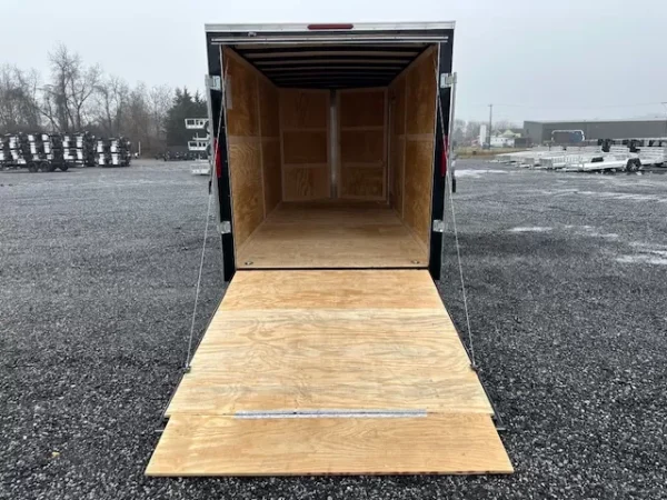 homesteader 7 x 16 enclosed cargo trailer – 7′ interior height