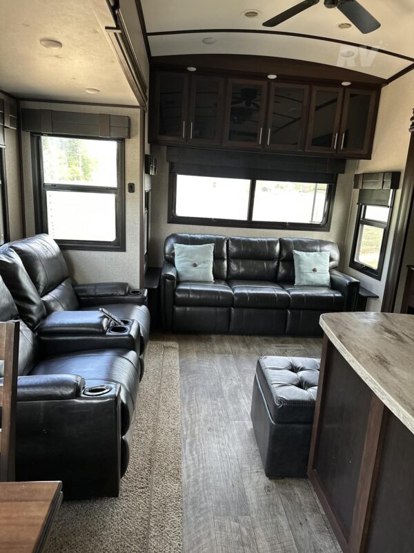 2019 jayco north point 377rlbh