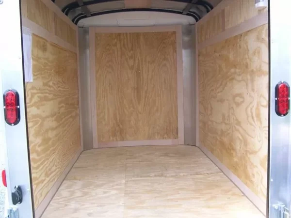 homesteader 5 x 8 enclosed cargo trailer single rear door